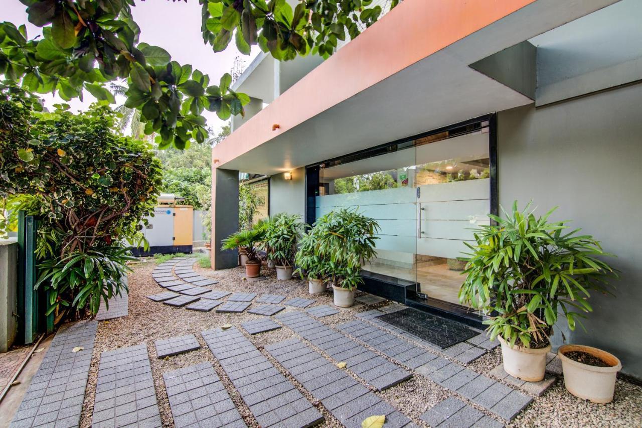 Oyo Hotel 55 Lawsons Bay Jalāripeta Екстериор снимка